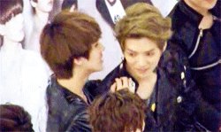 吴世勋的女朋友真的是吴燕娜吗？？听说真的是啊。。上次百科有一次爆出来过、、