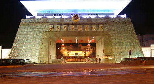 在湖南长沙有哪些大学啊？谢谢啦 本科 和 专科