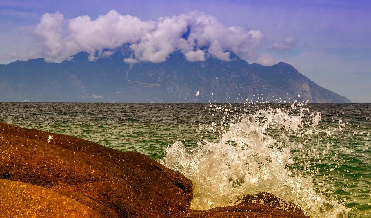 暖空气一定是上升,冷空气一定是下降吗?什么原因决定的?