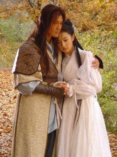 小龙女比杨过大多少岁,他们有后代吗?