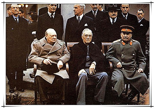 什么是雅尔塔体制？其实质是什么