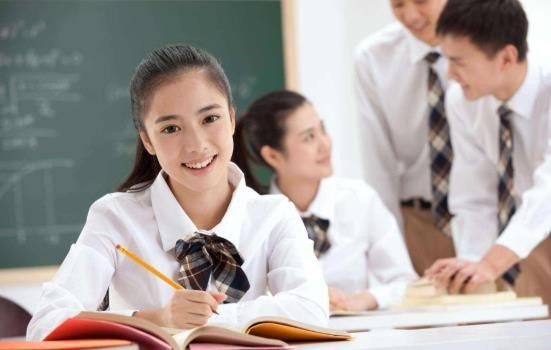 雅思班要多少钱？