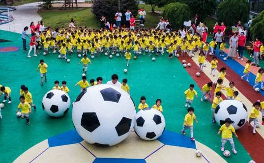 幼儿园小班家长要对老师说的话怎么写啊