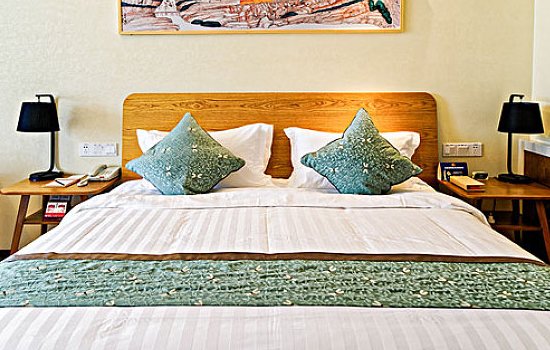 全屋定制哪个品牌好？求推荐