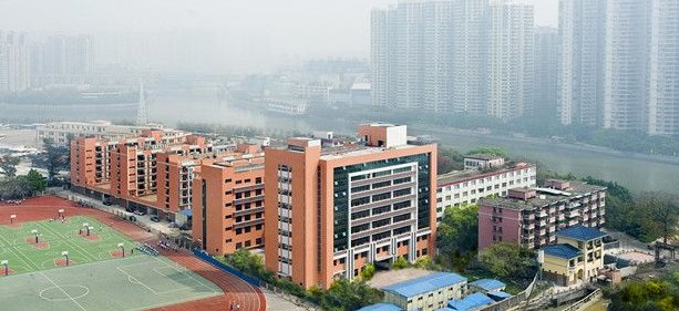 我收到河南大学软件学院通知书了，学费l5000元，为啥这多贵，二本啊！河大死去吧