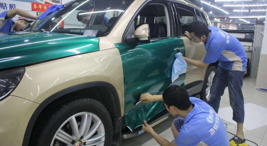 汽车太阳膜怎么贴