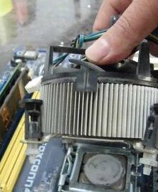 电脑风扇怎么拆啊 带图的啊