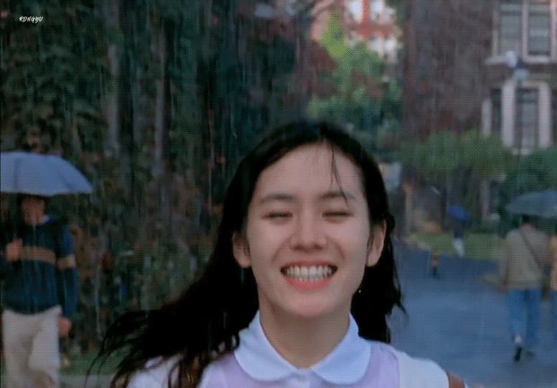 孙艺珍VS宋慧乔，二人在韩国地位有法比较吗