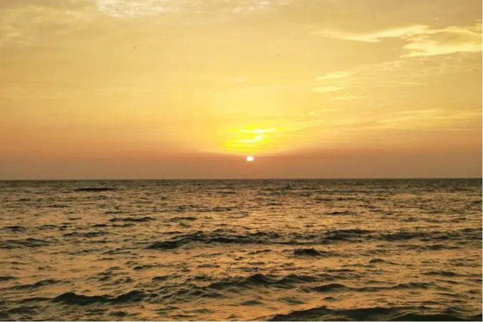 闪闪发光的意思解释短