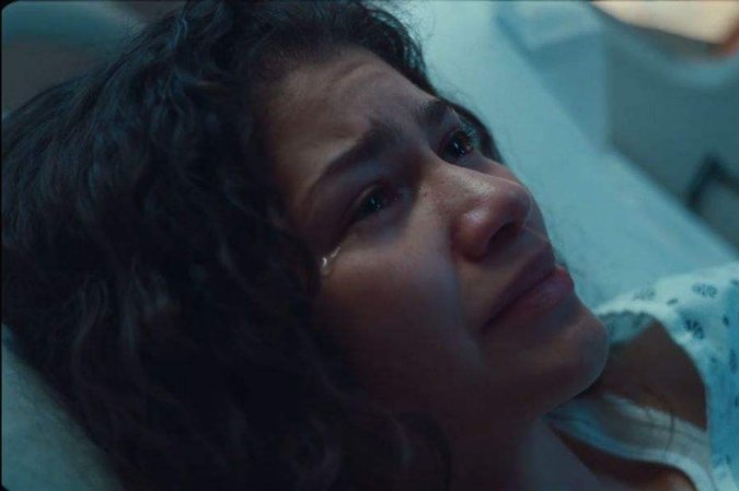 《亢奋》里的茱儿是男的吗？