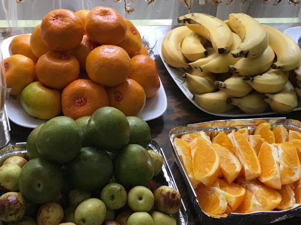 扫墓带几种水果和点心