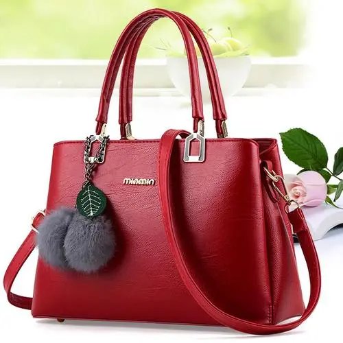 逛商场的时候，看到的每个包包你都喜欢，你会怎么办？