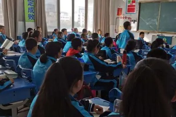 身陷囹圄是什么意思？