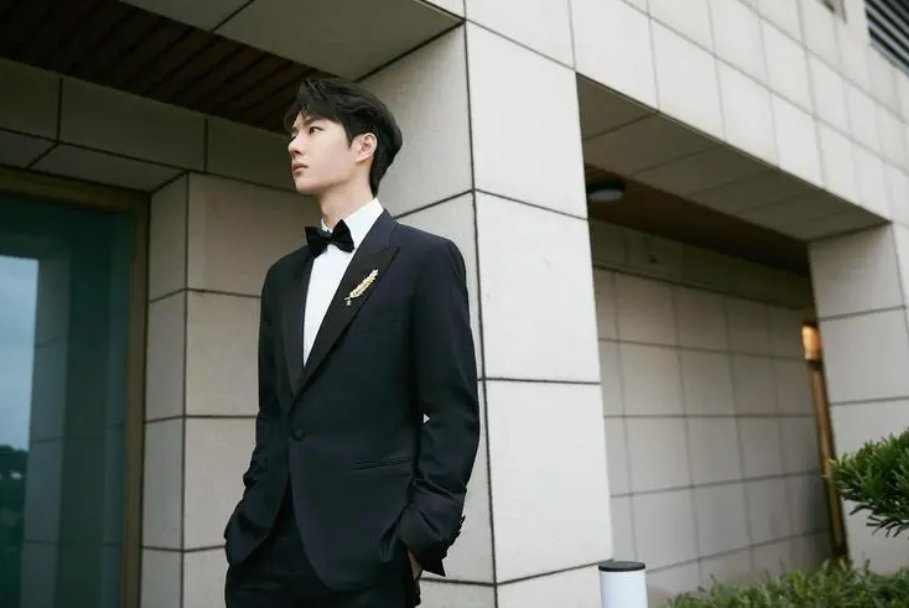 天天向上主持人名单全部