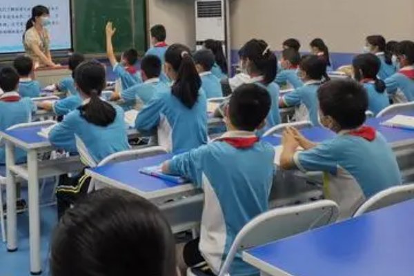 凌驾是什么意思