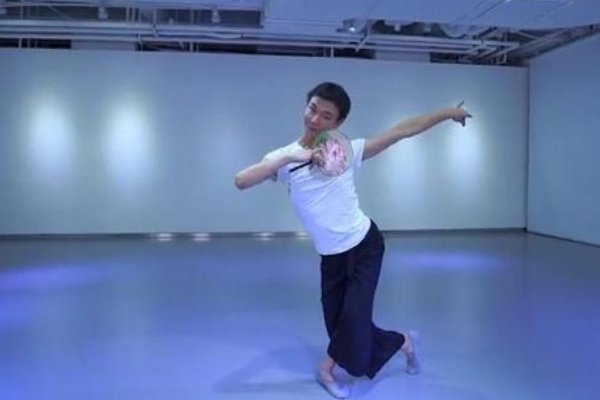 男子现代舞舞蹈视频大全