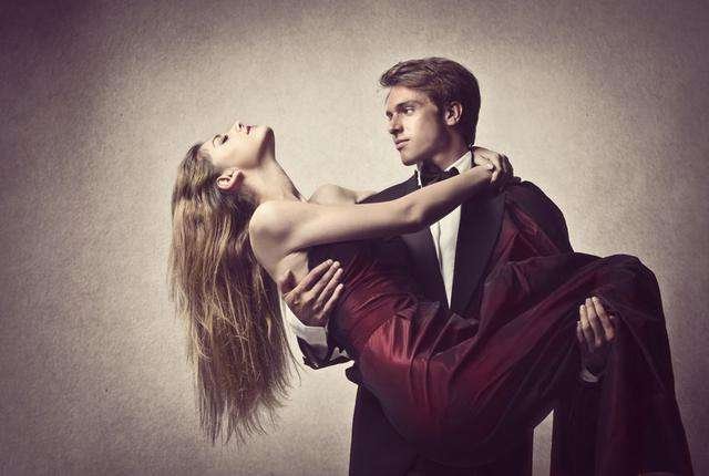 我和老公半年没有性生活，他的粗鲁我不喜欢，怎么办