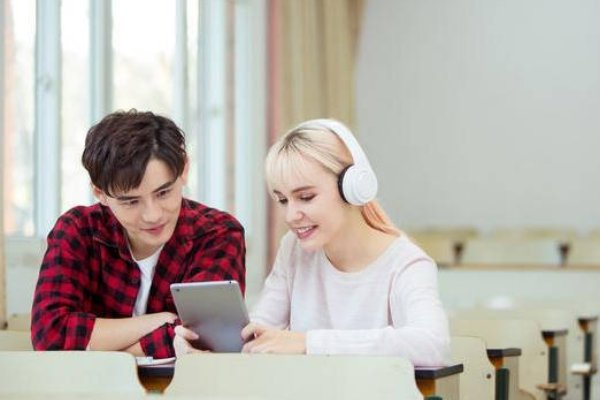 sugar daddy是贬义词吗