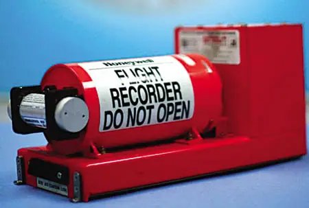 东航坠机，我们目前已知的搜救进展有哪些？