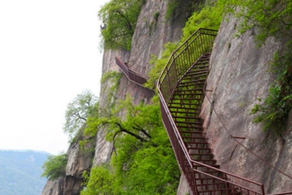 栈道是什么意思