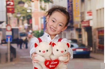 小学四年级女儿直呼对方为＂老公＂是怎么回事？