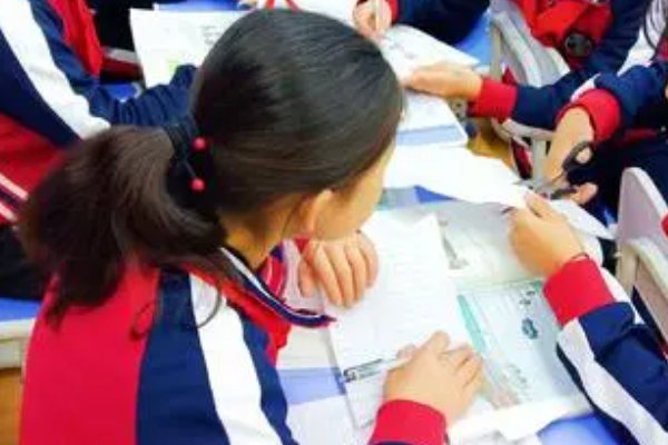 凌驾是什么意思