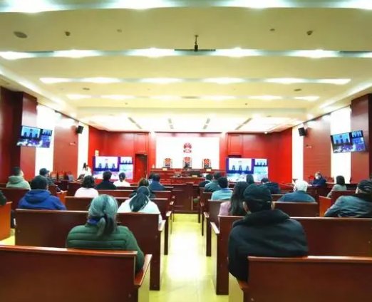 被法子英劳荣枝案改变的人生26年,这些家庭过的怎么样?