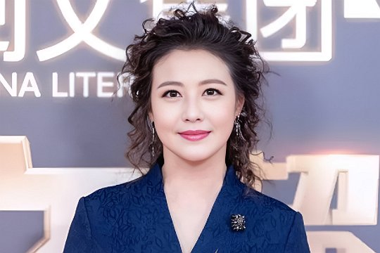 周海媚是什么脸型