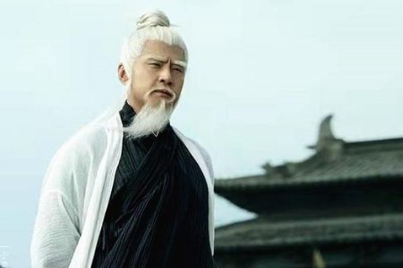 《雪中悍刀行》中李淳罡和王仙芝谁厉害？