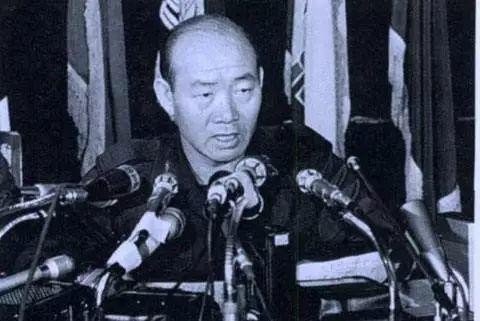 金斗焕是什么人？