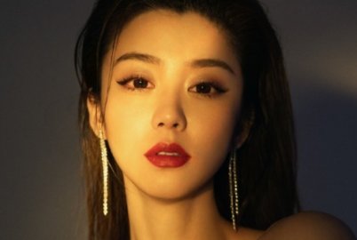 费费王牌女郎 叫什么名字?