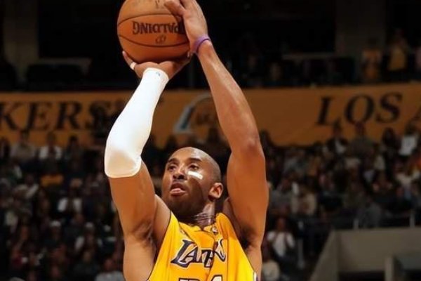 24号球衣是谁穿的