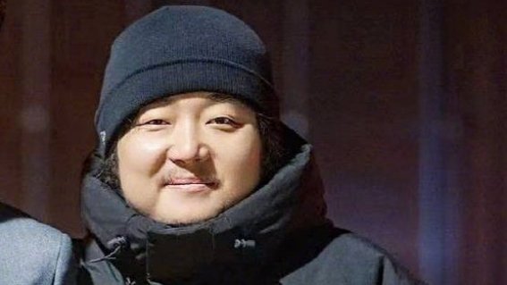 万里扬导演年纪