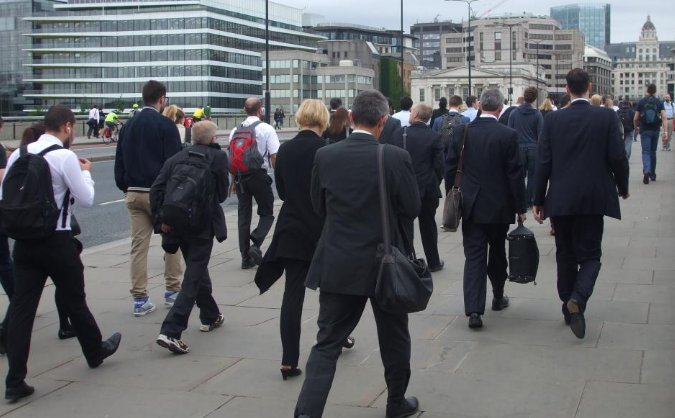 三五成群是什么意思?