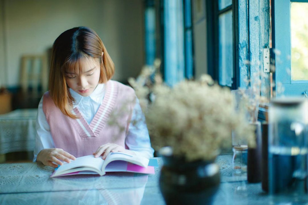 小鲤鱼跳龙门的故事起因、经过、结果是什么？