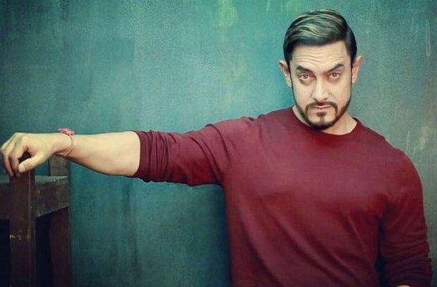 《三傻大闹宝莱坞》的男主角是谁，他主演过什么电影？