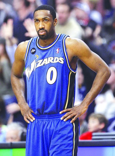 阿里纳斯那里去了？？