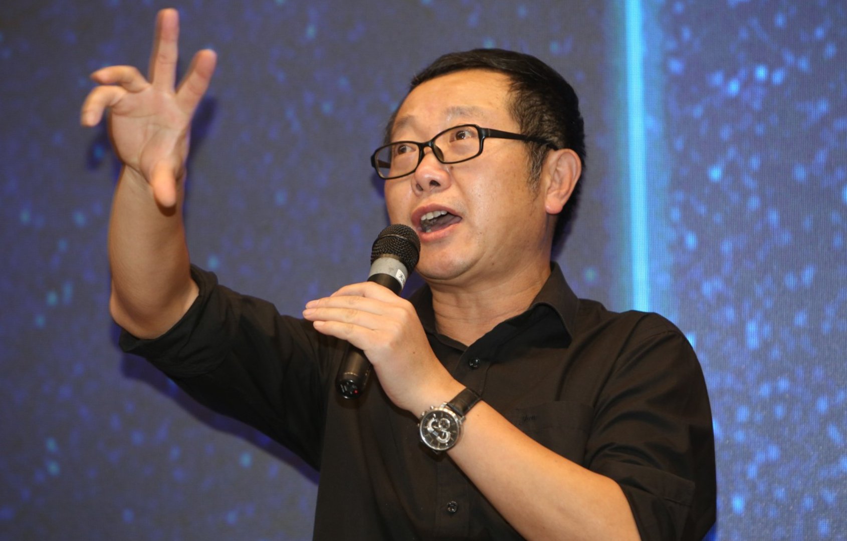 刘慈欣物理水平为什么这么高