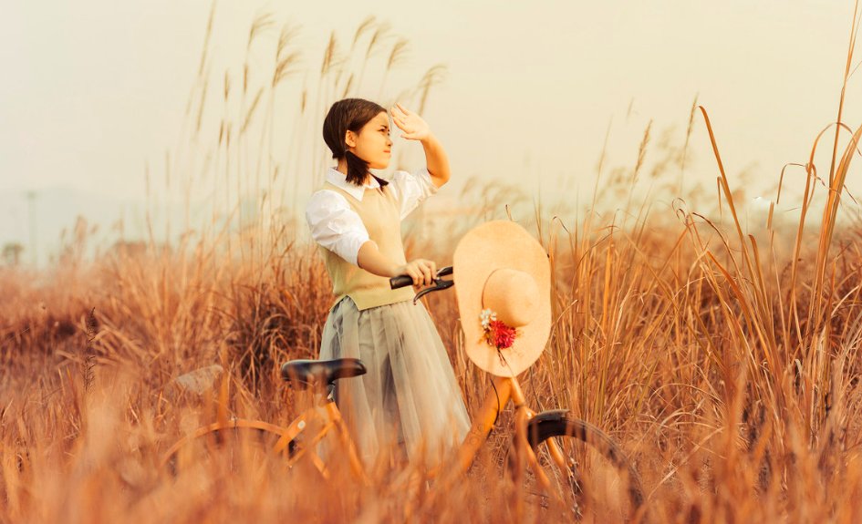 长相思中的“长相思兮长相忆，短相思兮无穷极。”