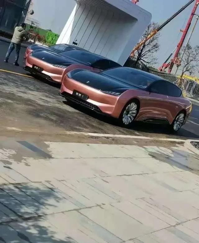 车快报：长安欧尚X5售价公布，五菱全新SUV将上市，恒驰1实车曝光