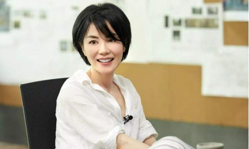 王菲发短信斥责李亚鹏为什么上了热搜？