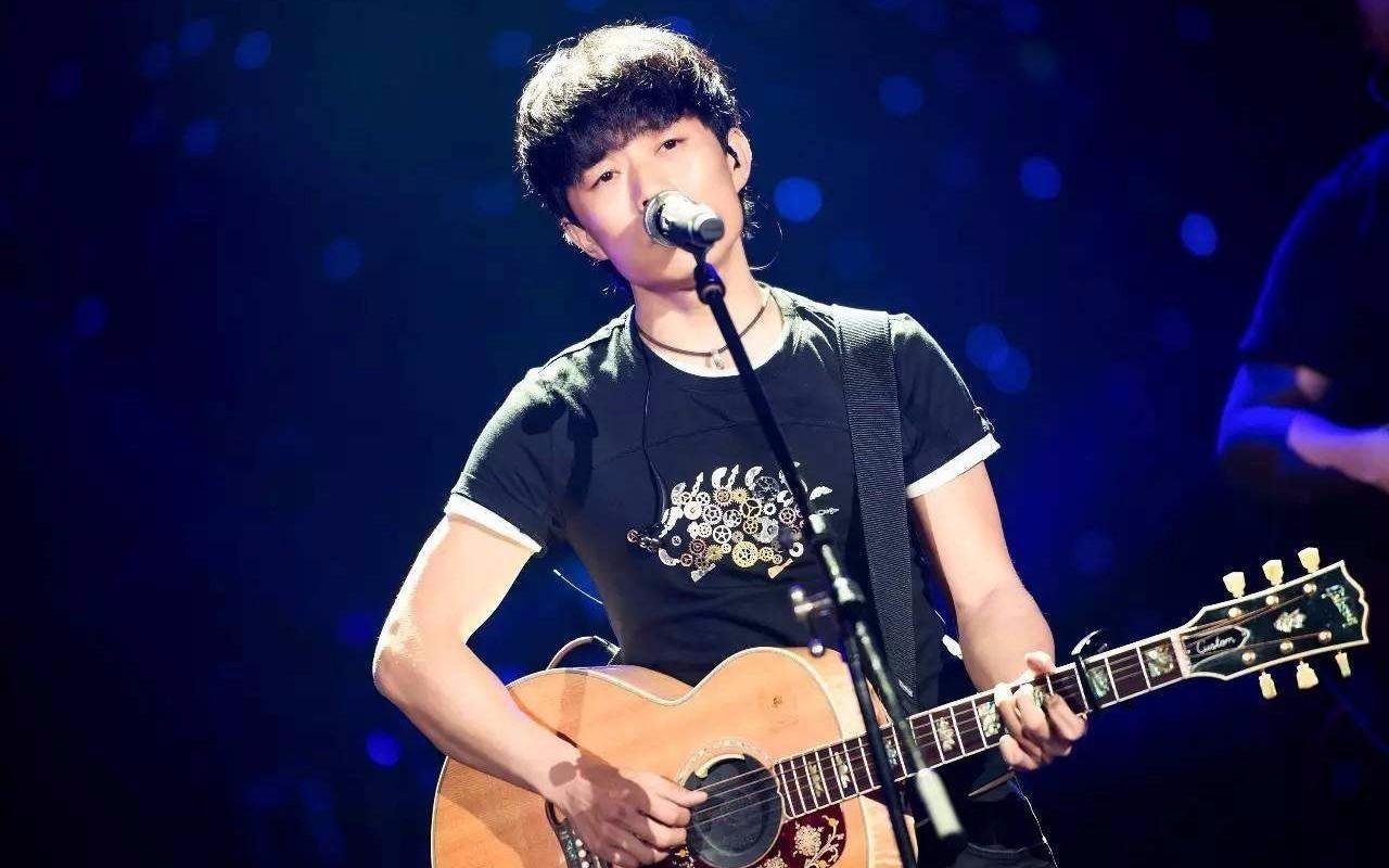 鼓楼歌词是什么？