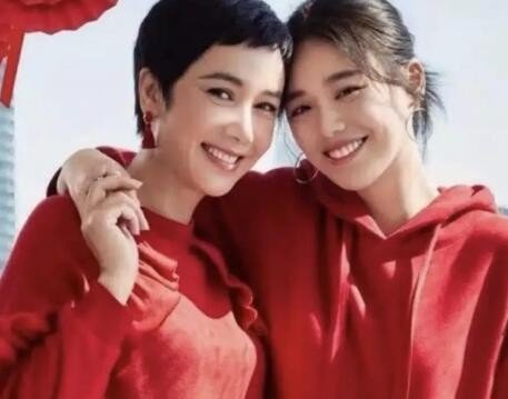 妈妈的姐姐应该叫什么？？