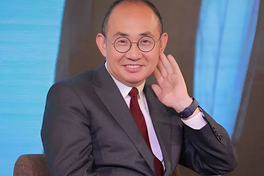 万科董事长潘石屹简介