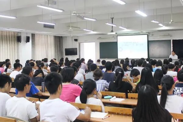 大数据管理与应用就业方向及前景