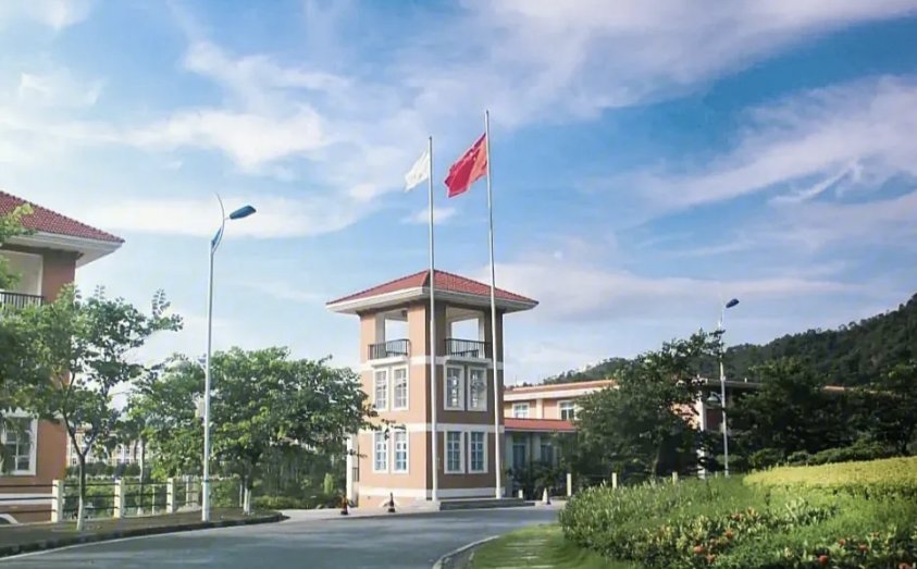 广州南方学院学费多少