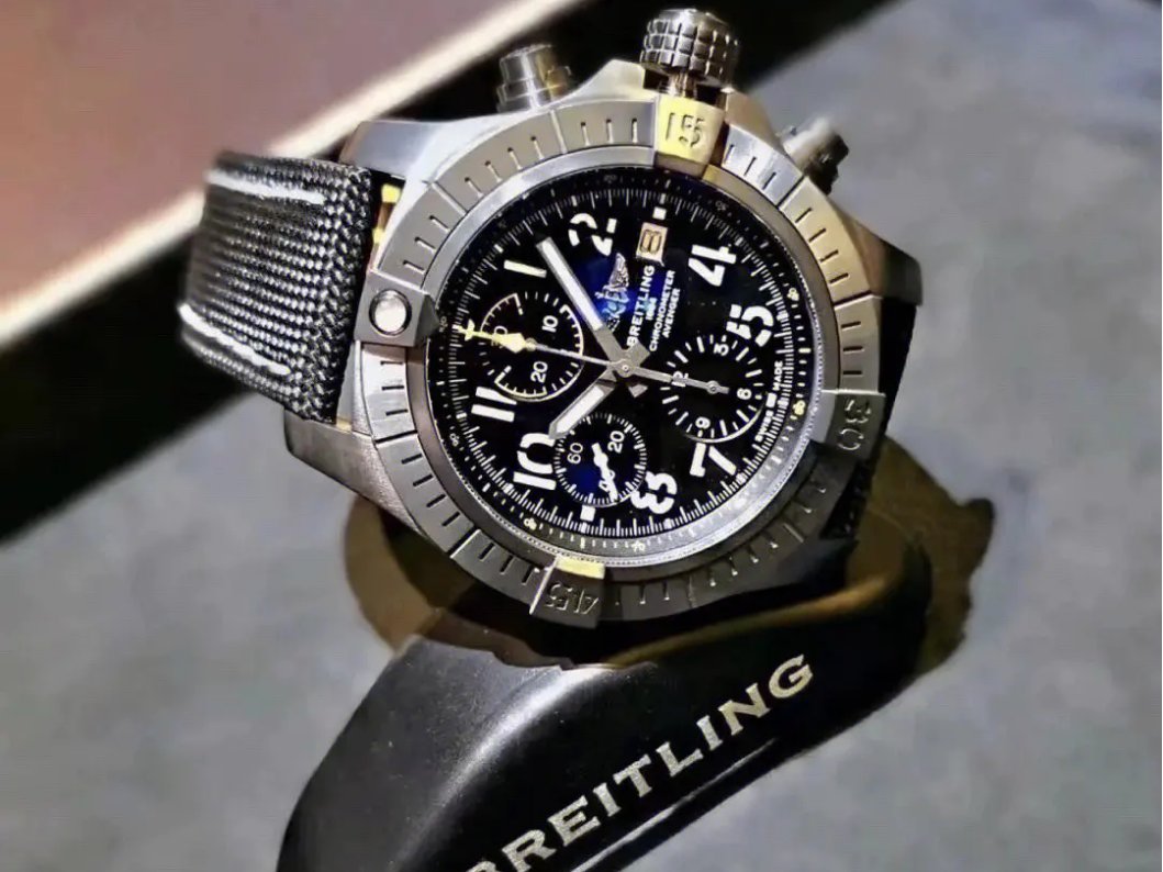 百年灵手表什么档次