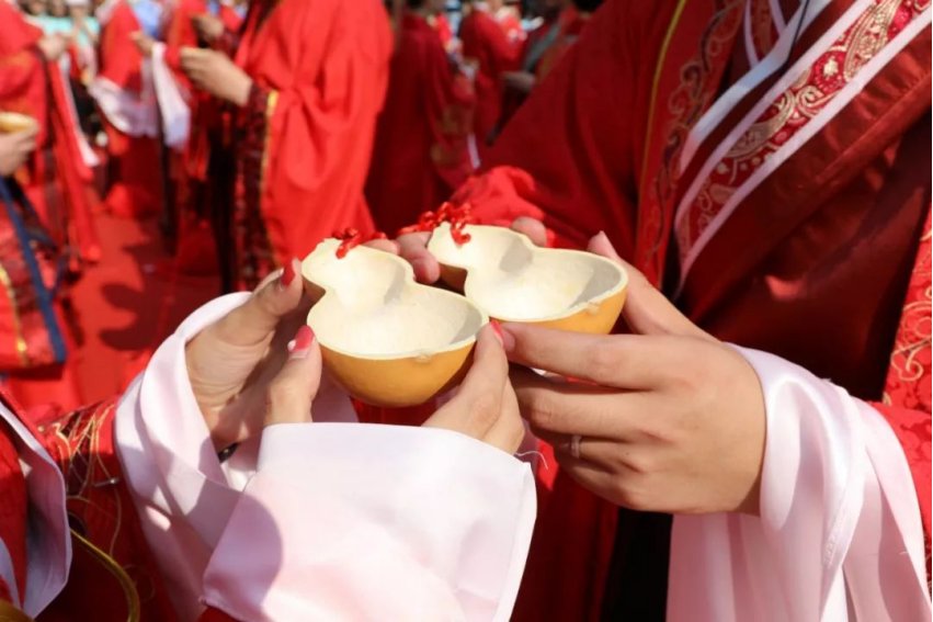 合卺酒是什么意思