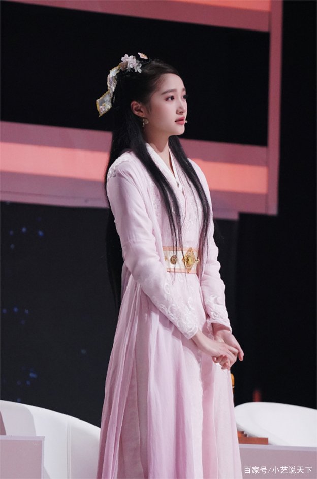 关晓彤在《王牌》节目中第二梦造型亮相，这一造型的还原度如何？