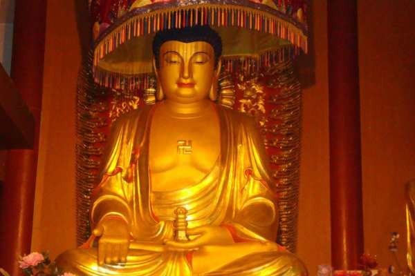 如来佛祖明明法力无边，为什么还要割肉喂鹰？